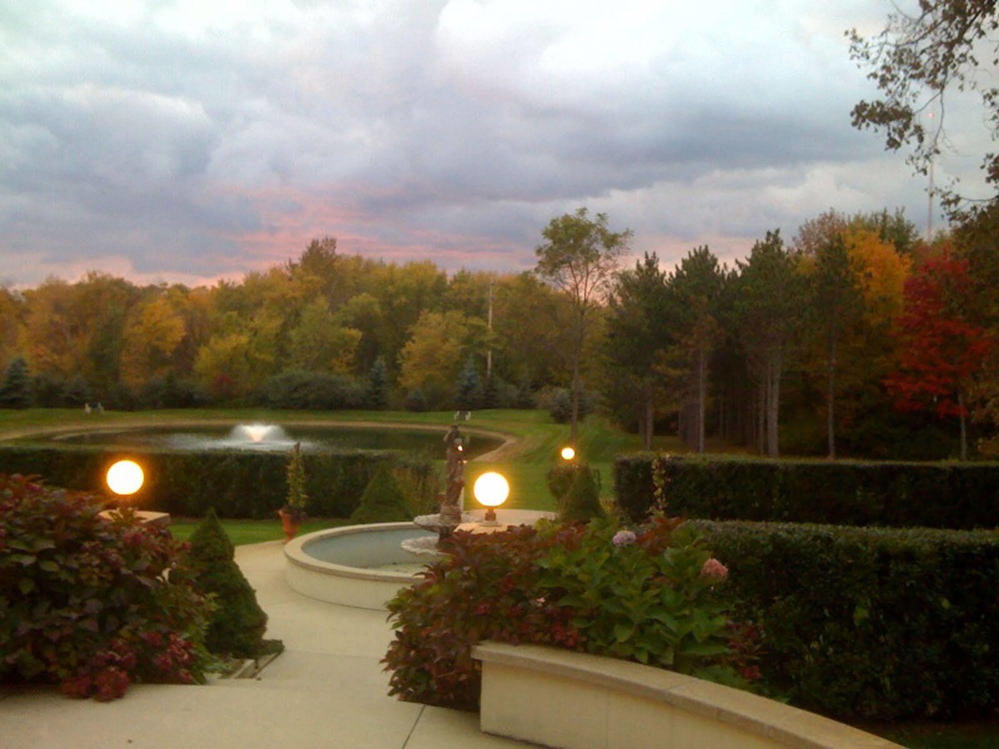 The Belvedere Inn & Restaurant Saugatuck Exterior photo